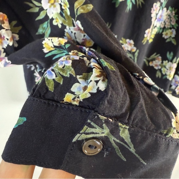 Velvet Black Floral Blouse WornOnTV: Size L - Picture 7 of 16
